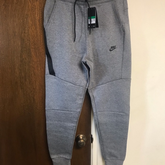 NWT Men/'s Nike Therma Fleece Pants Gray size L-XXL